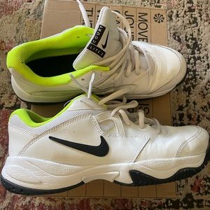 Nike Court Lite 2